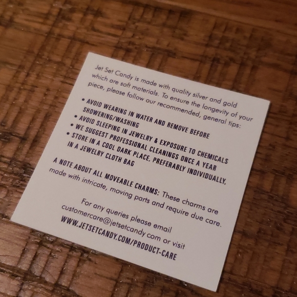 Jet Set Candy gift box - Picture 7 of 9